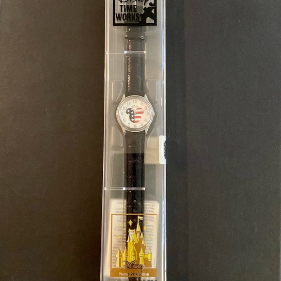 9/11 Patriotic Mickey Watch - Picture 3 of 3